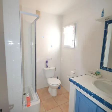 For 14 People With Private Pool And Sea View Villa *