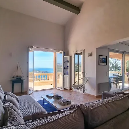 Villa For 14 People With Private Pool And Sea View