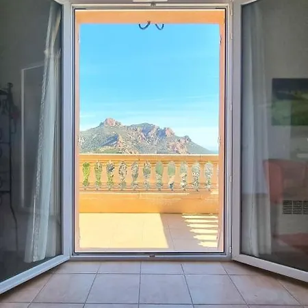 For 14 People With Private Pool And Sea View